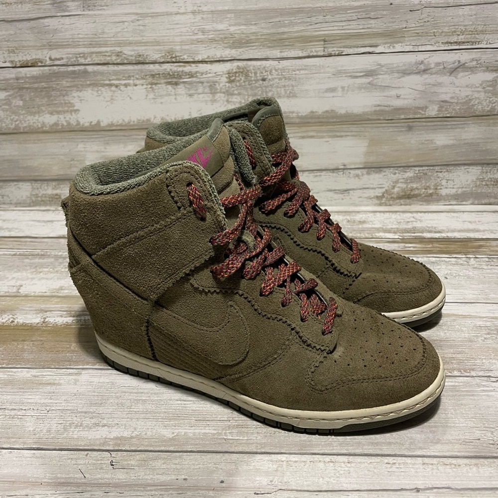 Nike Womens Dunk Sky Hi Olive Green Hidden Wedge Sneakers Skate Shoes Size 9 Y2K